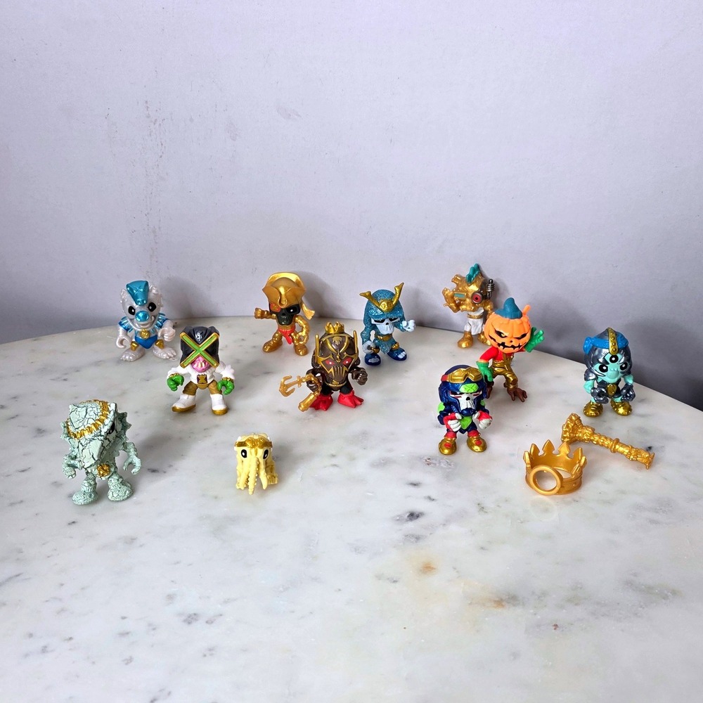 Treasure X Moose Toys Figure Lot 11 Kings Gold Monster Robot Accessories Mixed